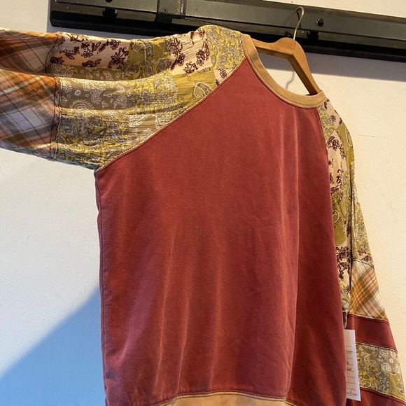 Easel L/S shirt Oversized! - Picture 3 of 8